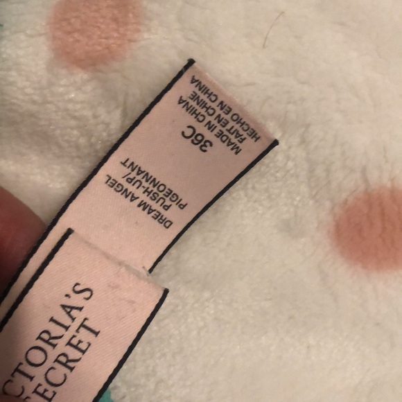 Victoria’s Secret bra - Picture 3 of 4